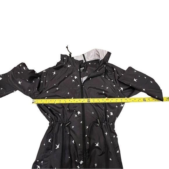 Colloseum Outerwear Women’s Black & White Jacket with Hood, Size Small - Picture 10 of 17